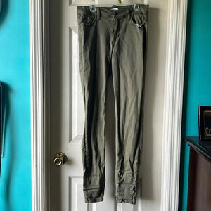 Green jeans‎